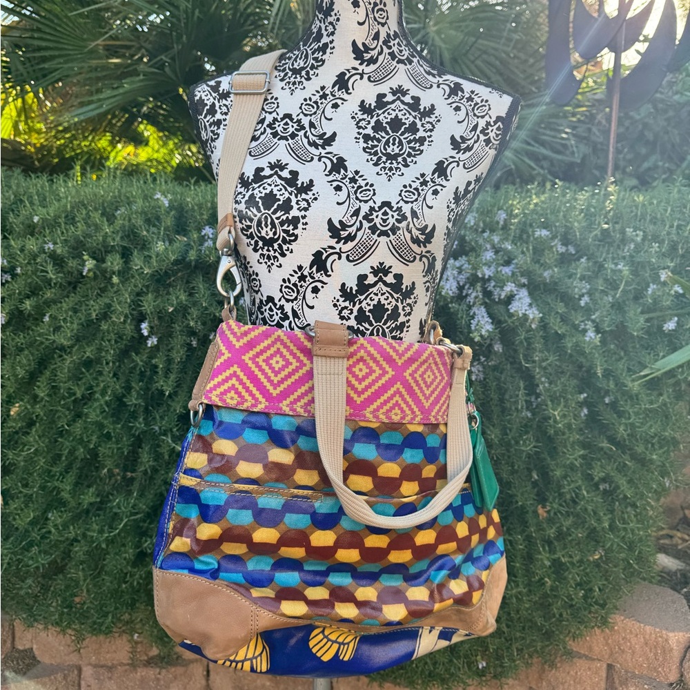 Fossil Multicolor Tote Bag with Elephant Design - Picture 6 of 15